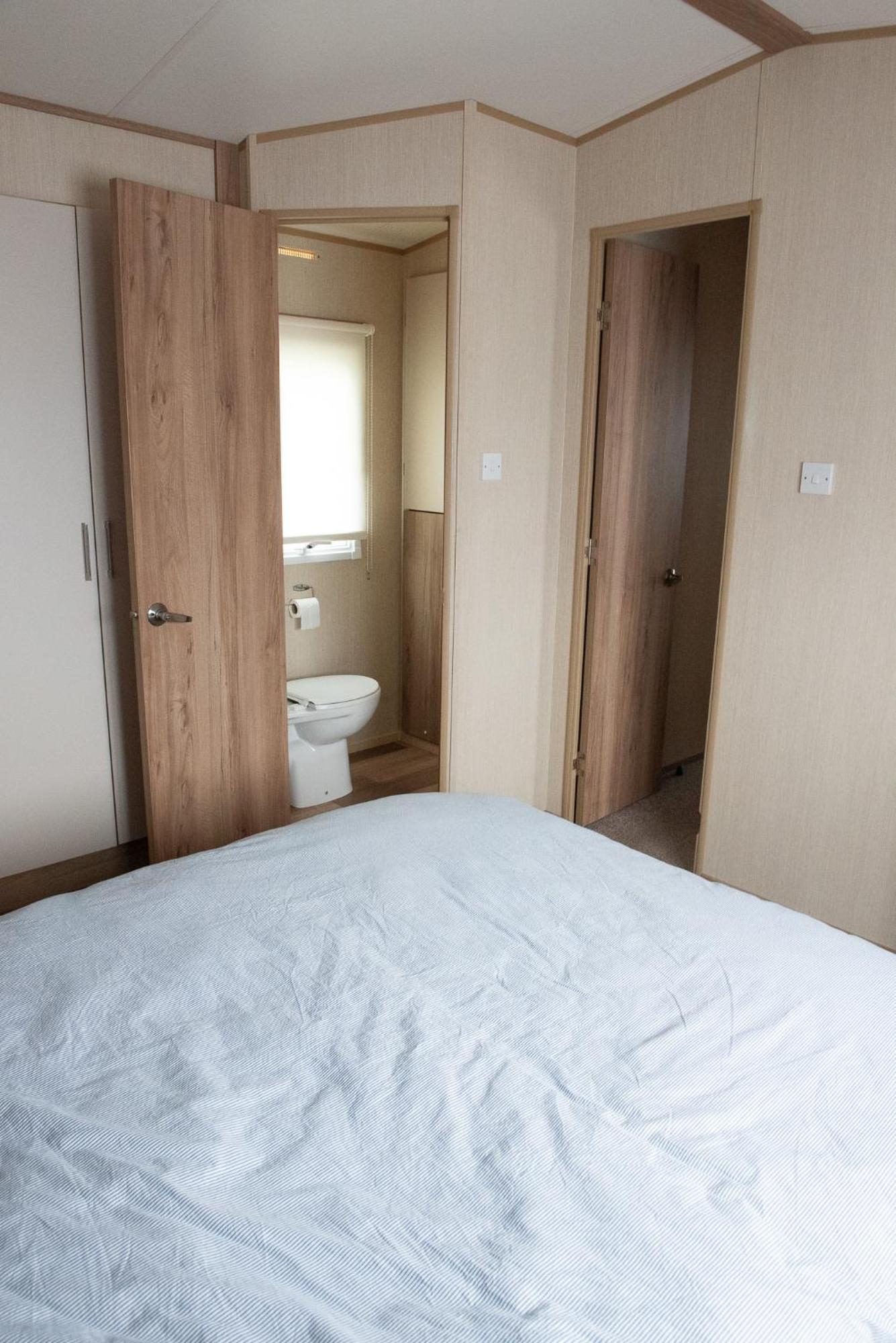 2 Bed Caravan For Hire At Golden Sands In Ріл Екстер'єр фото