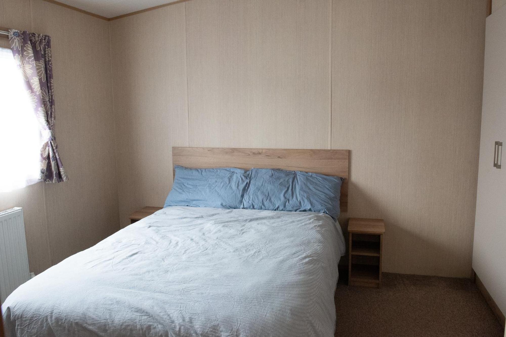 2 Bed Caravan For Hire At Golden Sands In Ріл Екстер'єр фото